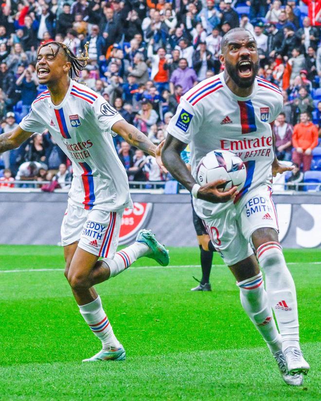 里昂惨败蒙彼利埃,球队危机待解迎来考验的简单介绍 里昂惨败蒙彼利埃,球队危机待解迎来考验的简单介绍