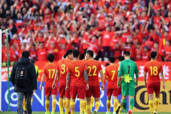 中亚球队冷静应战，成功战胜对手晋级决赛