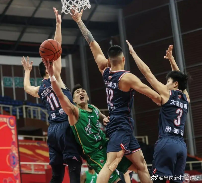 两队实力旗鼓相当,谁能笑到最后? 两队实力旗鼓相当,谁能笑到最后?