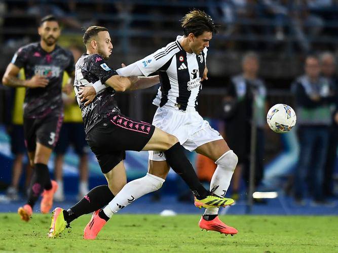 尤文图斯主场大胜恩波利,豪取三分 尤文图斯主场大胜恩波利,豪取三分