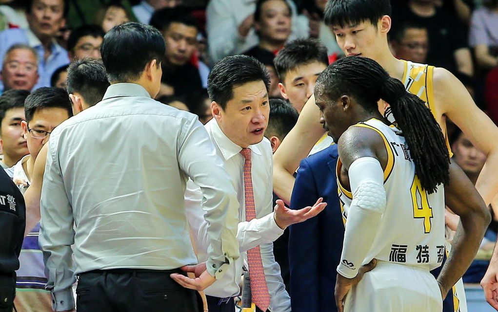 开云体育平台APP-江西男篮客场惜败，暂时排名垫底