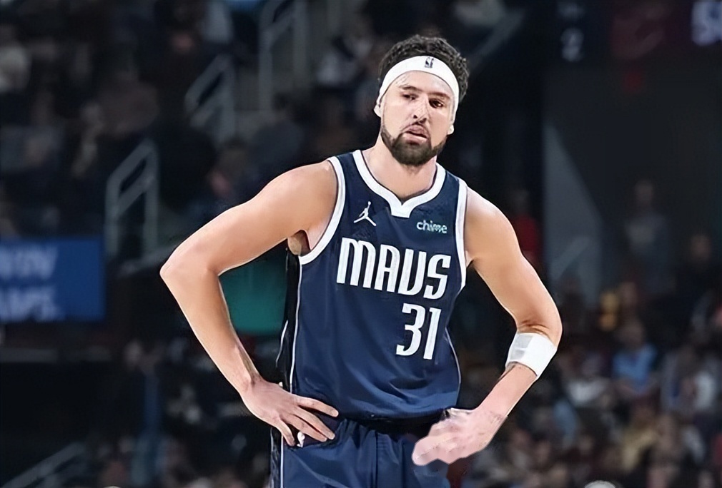 包含独行侠队主帅战术引人注目，球队或打破传统的词条