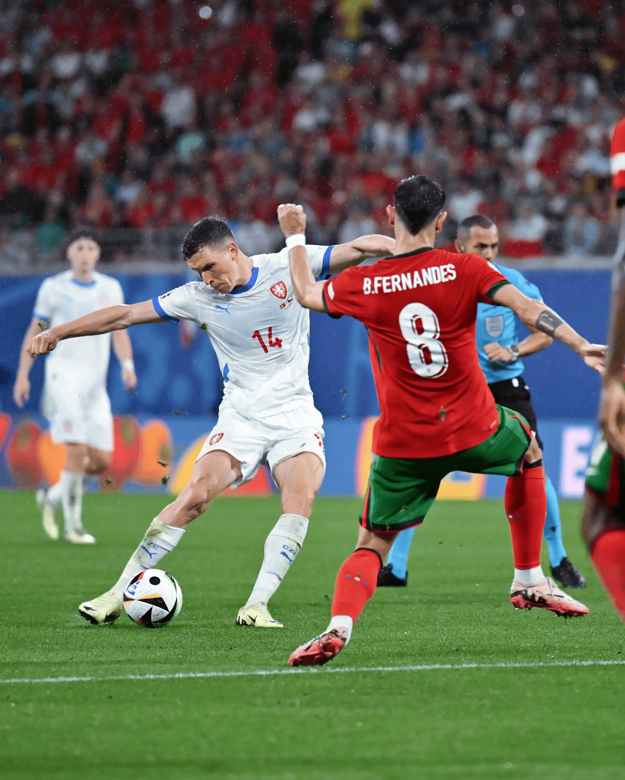 开云体育平台APP-欧洲球队集结，备战重要比赛