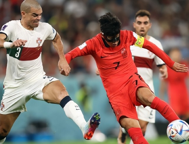 开云体育平台APP-英国遗憾出局，德国轻松晋级欧国联半决赛的简单介绍