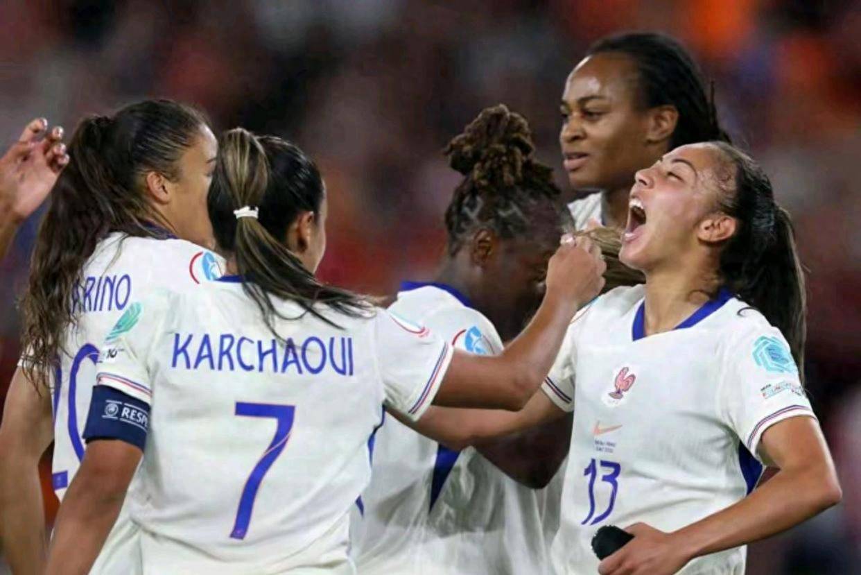 美国队逆转比利时前进女足八强