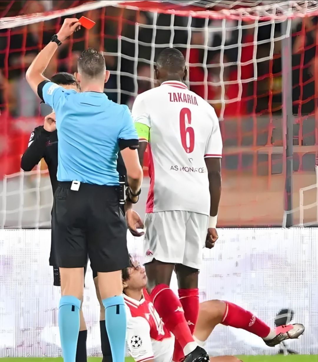 开云官网-法国队遭遇意大利失利，德甲局势紧张