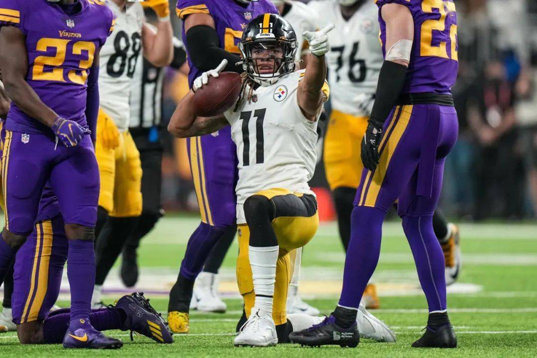 匹兹堡钢人队遭遇连败,形势严峻 匹兹堡钢人队遭遇连败,形势严峻