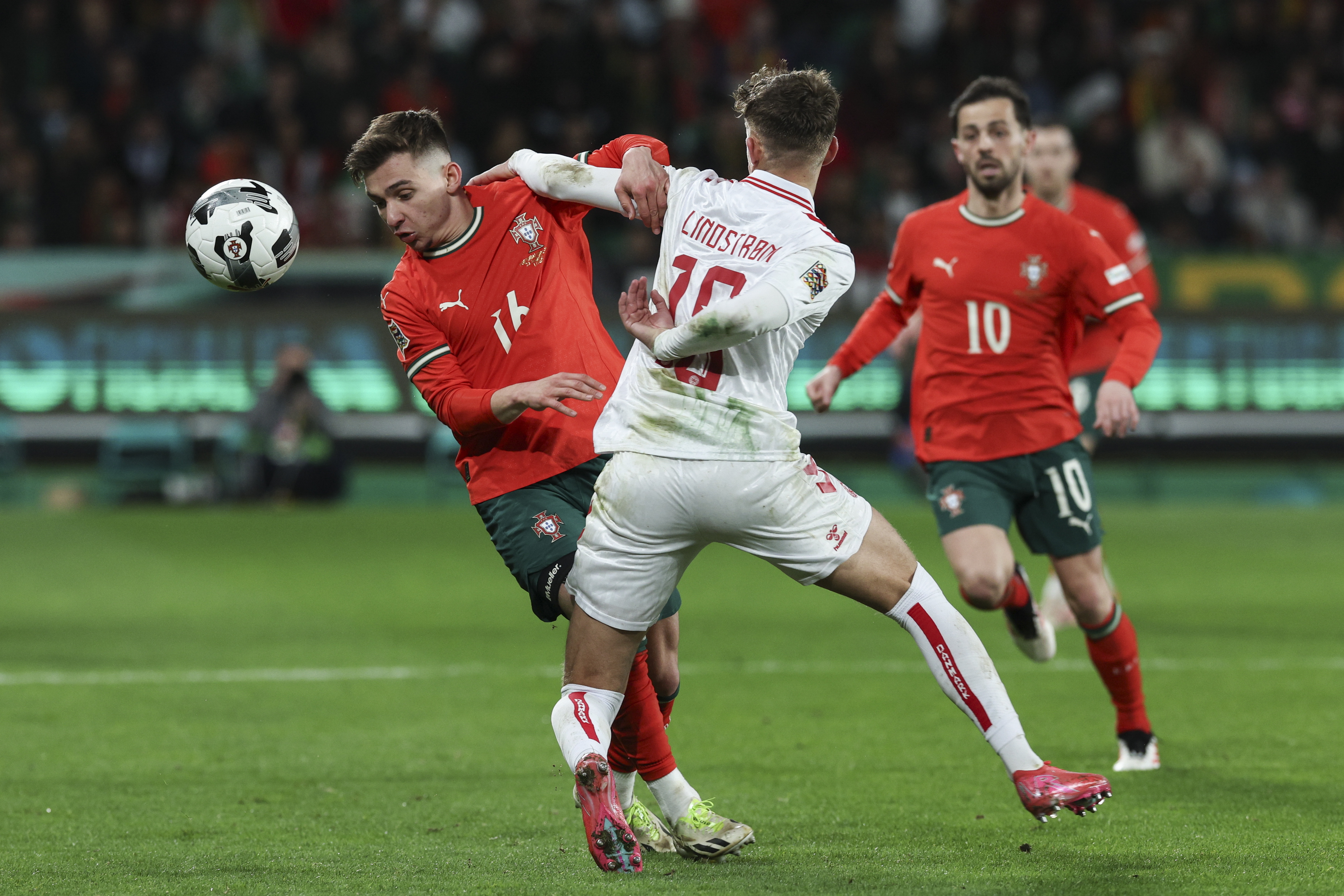 葡萄牙队全力备战欧洲预选赛,豪取三分 葡萄牙队全力备战欧洲预选赛,豪取三分