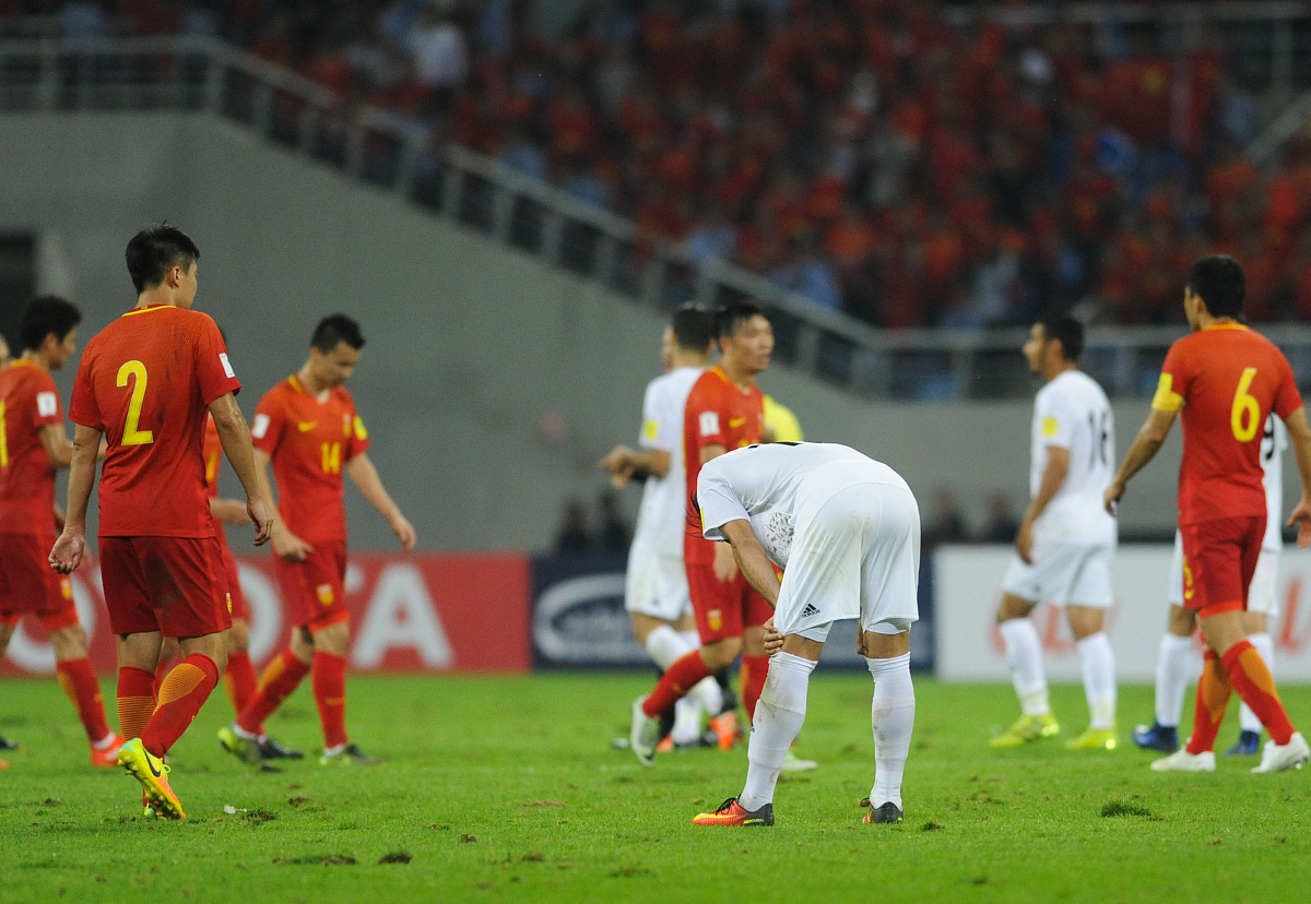 国足遭遇挑战,备战世预赛关键战役 国足遭遇挑战,备战世预赛关键战役