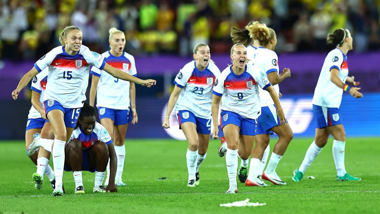 英格兰3-0轻取德国,晋级欧洲杯八强 英格兰3-0轻取德国,晋级欧洲杯八强