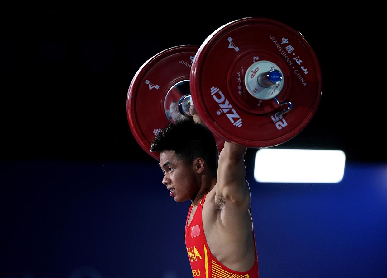 举重男子109公斤级:俄罗斯选手夺冠 举重男子109公斤级:俄罗斯选手夺冠