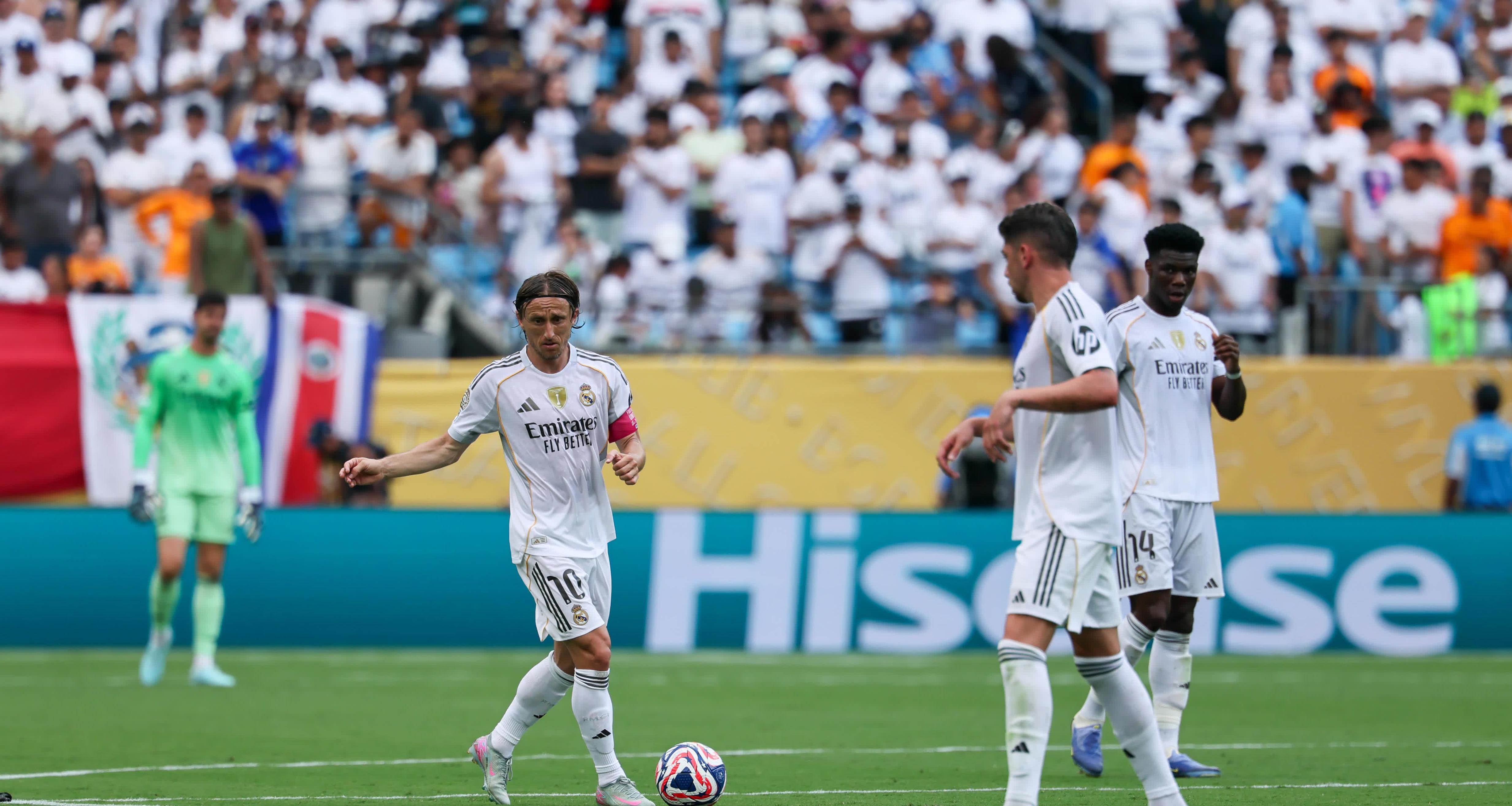 西班牙备战科索沃，全力争取在客场获胜的简单介绍