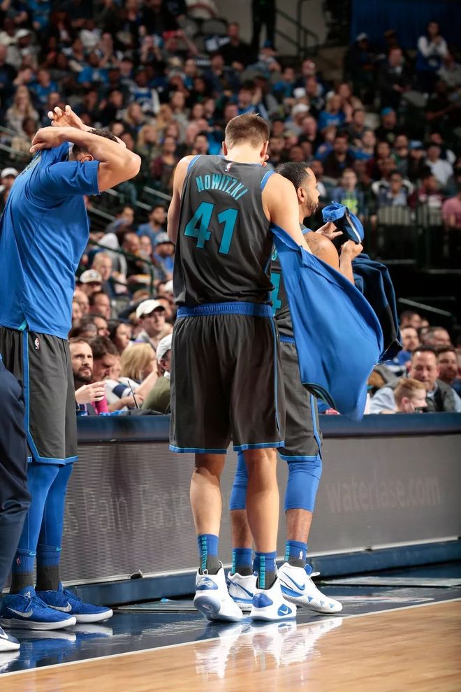 连胜势头难挡！高尔夫豪取十连胜的简单介绍