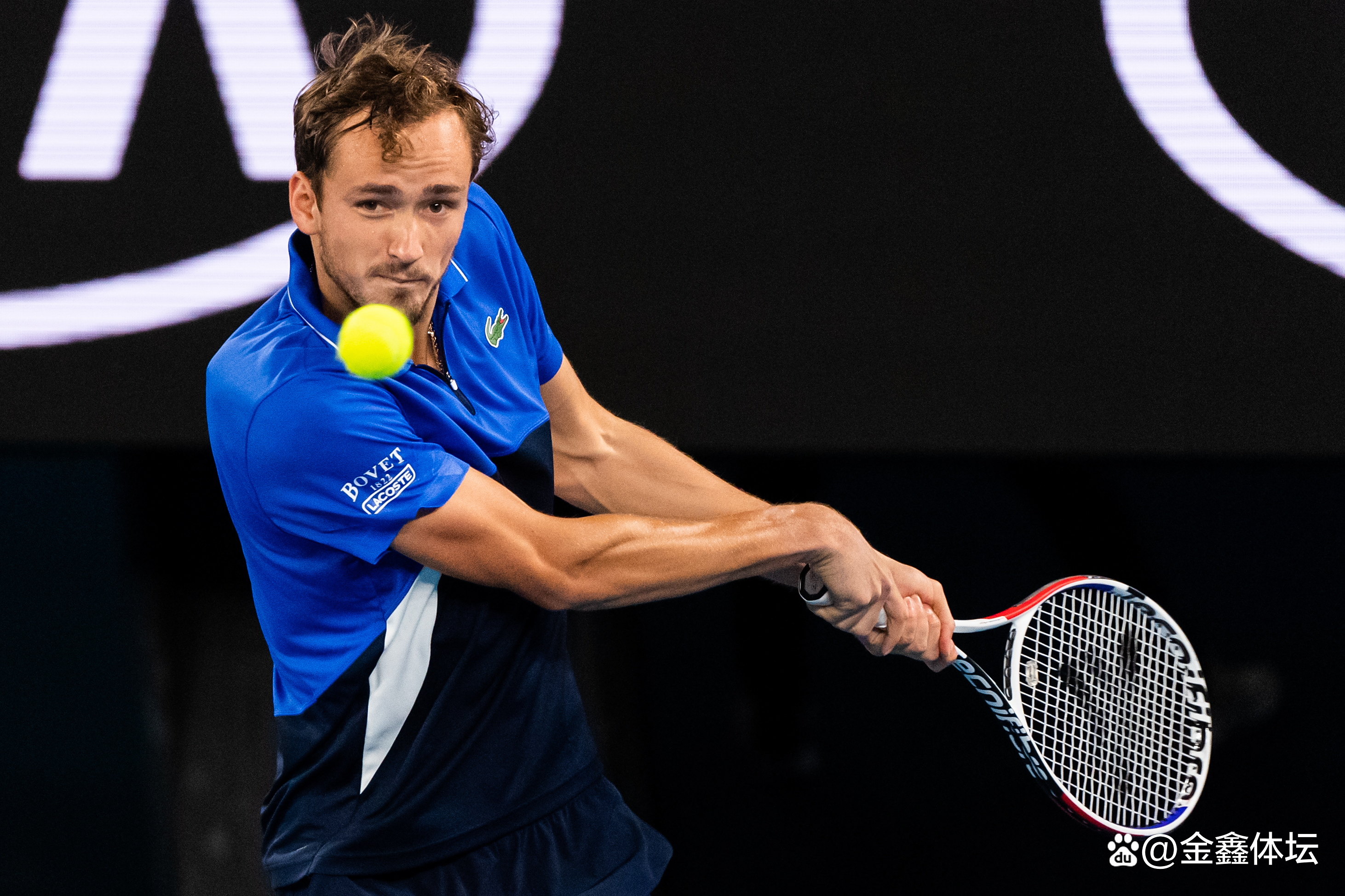 开云下载-蒙特卡洛大师赛完胜年终总决赛，梅德韦杰夫惊艳四座