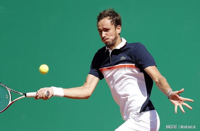 蒙特卡洛大师赛完胜年终总决赛,梅德韦杰夫惊艳四座 蒙特卡洛大师赛完胜年终总决赛,梅德韦杰夫惊艳四座