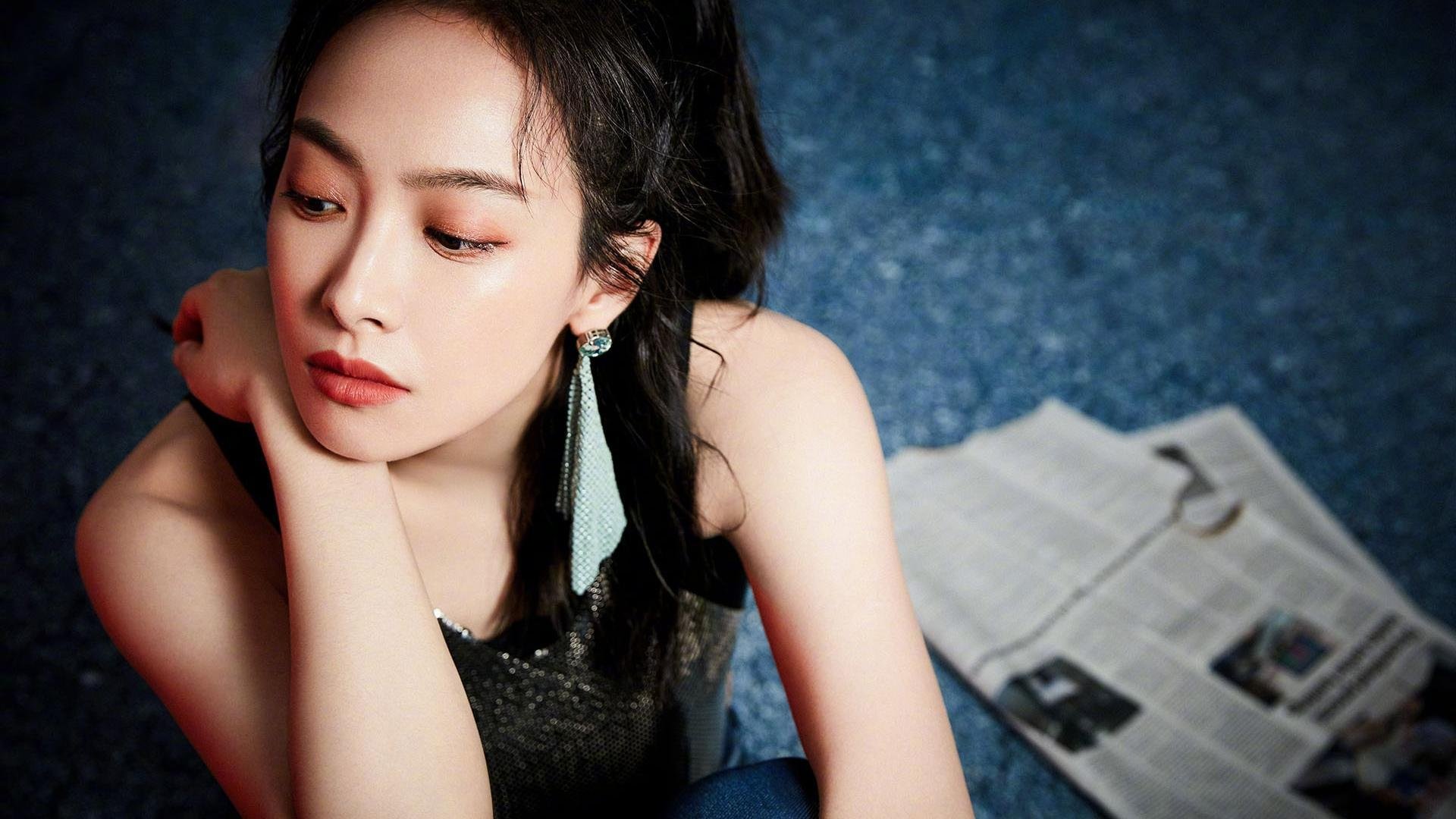 F1街道赛之夜，利拉德完成自我救赎，轰鸣与沉寂间的竞技诗篇