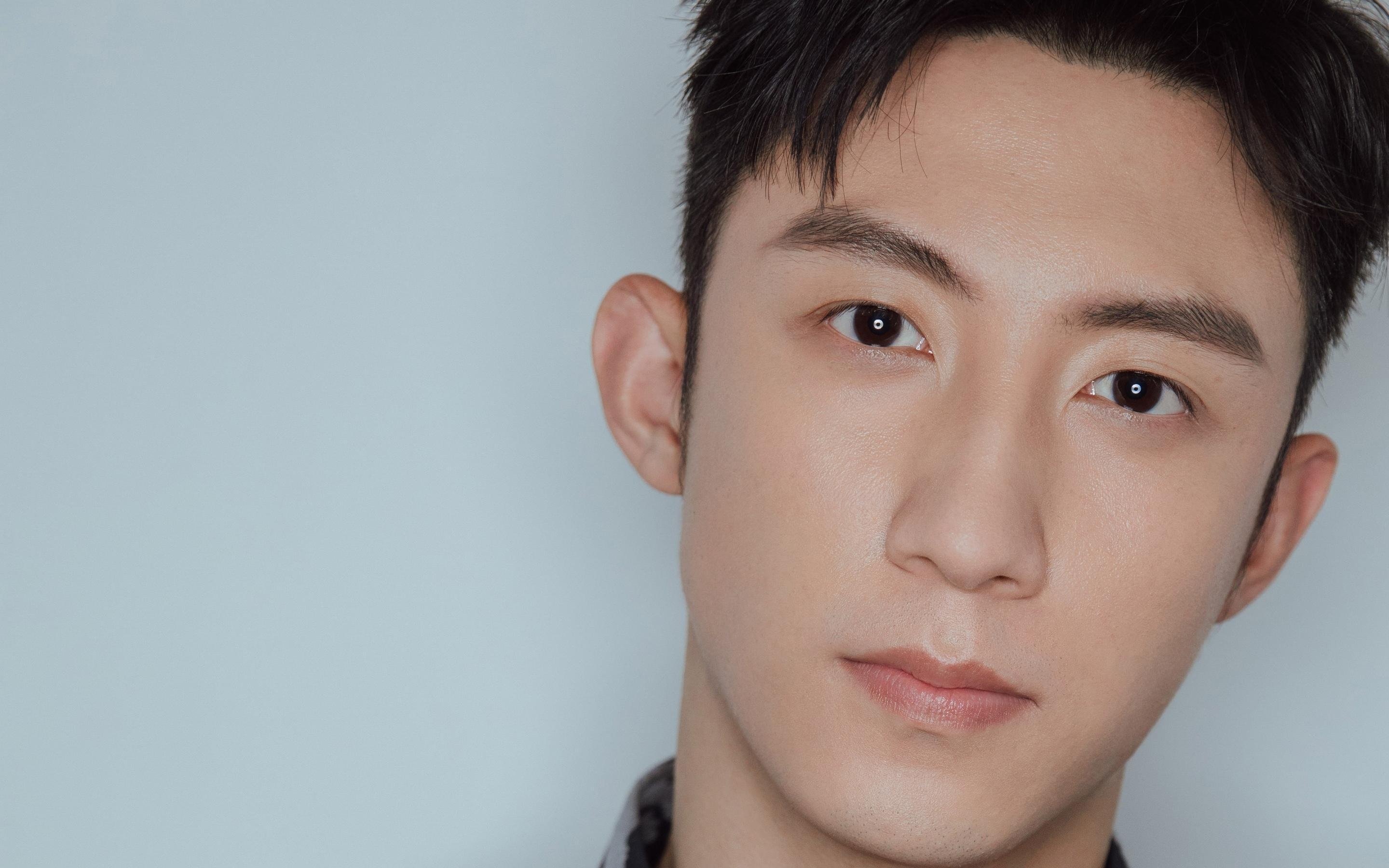 美职篮强队碾压广东男篮，爱德华兹变关键先生